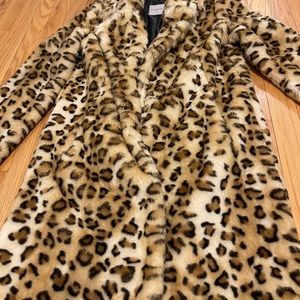 Urbancode London leopard faux fur coat long US 4